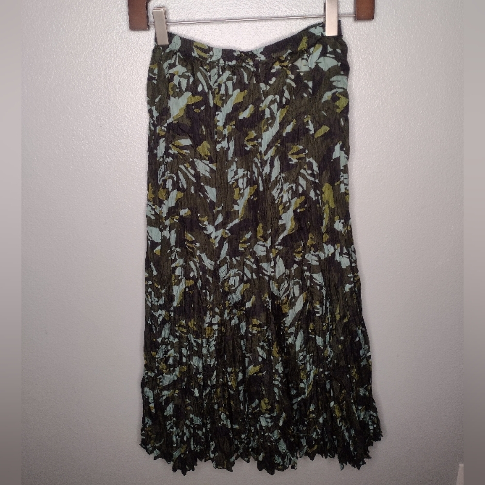 Chicos Silk Maxi Skirt Size 1 Green Flowy Boho Festival Lined Bohemian Q